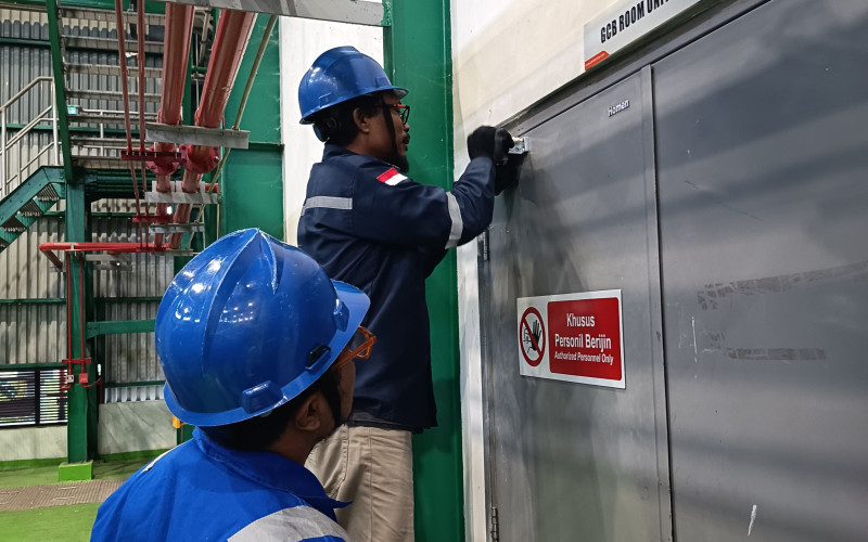 Pekerjaan Pemasangan Door Closer